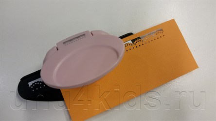 http://uhu4kids.ru/catalog/klei_uhu_dlya_bumagi_2/universalnyi_klei_uhu_twist_glue_3.html